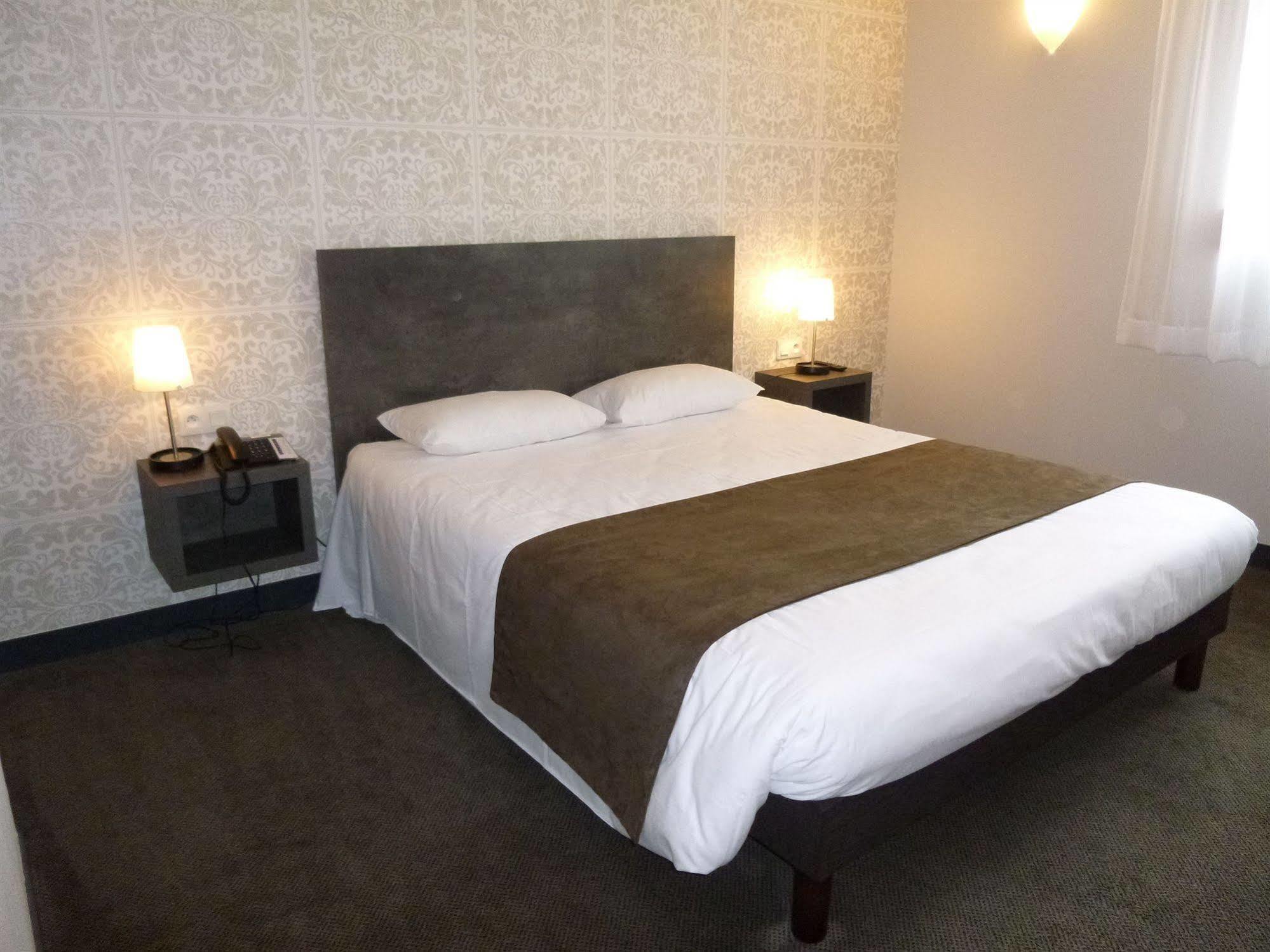 Hotel Arcadia Lannion Ngoại thất bức ảnh